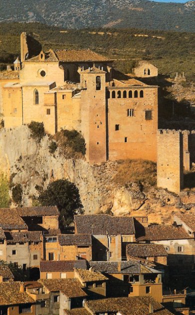 Alquézar en Huesca, una villa de origen musulmán hoy centro turístico de una zona de gran riqueza natural