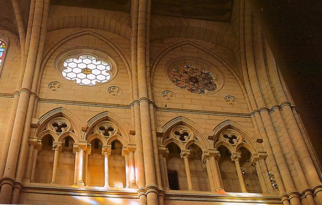 Interior de la catedral de la almudena