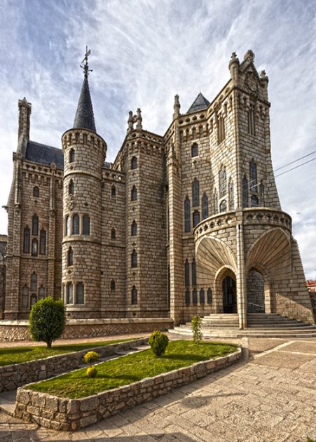 El palacio episcopal de Astorga, la obra de Antonio Gaudi en León 