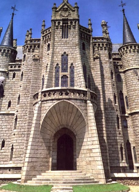 El palacio episcopal de Astorga, la obra de Antonio Gaudi en León 