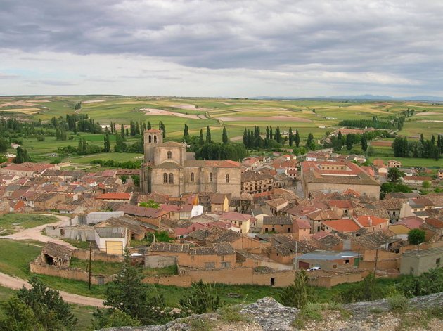 El pueblo de Peñaranda de Duero. un pequeño pueblo en Burgos declarado conjunto histórico artístico  