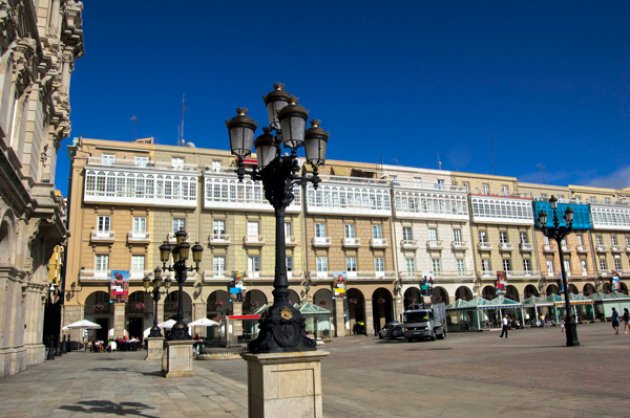 La plaza de Maria Pita en Coruña, un lugar de trazado regular hito actual de la ciudad  