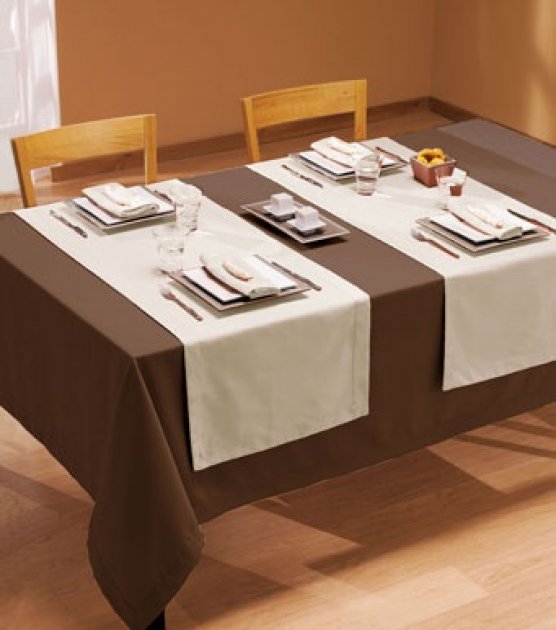 Los manteles de mesa. El mantel de mesa como elemento decorativo: tipos. 