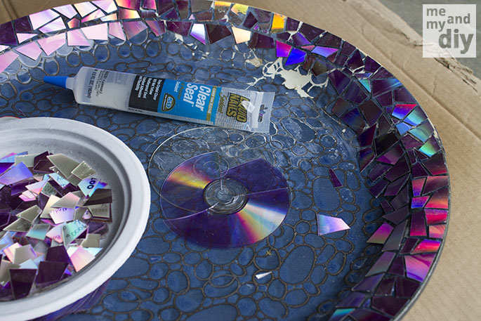 Cómo hacer un mosaico con CD reciclados  