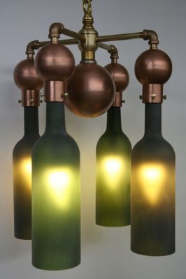 Reciclado de botellas de vidrio, distintos ejemplos y objetos  realizados a partir de botellas de vidrio 