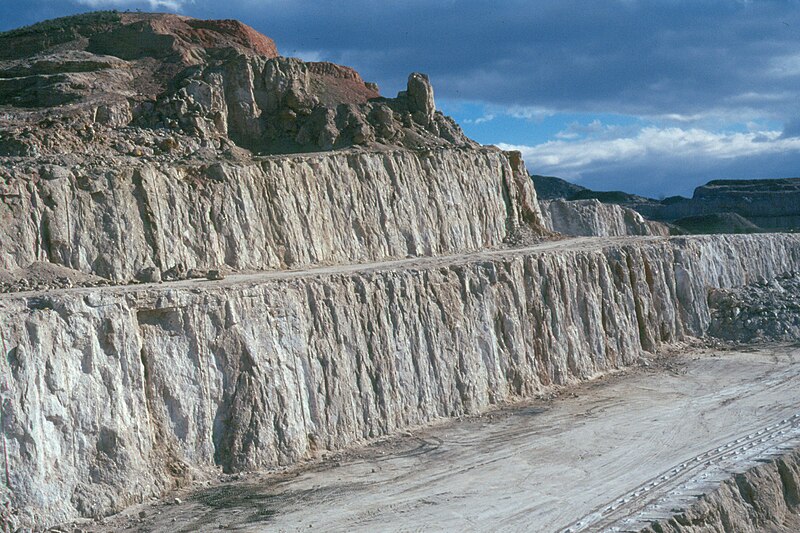 Yeso Roca El yeso en la construcción: qué es y por qué aparecen grietas - Vilssa